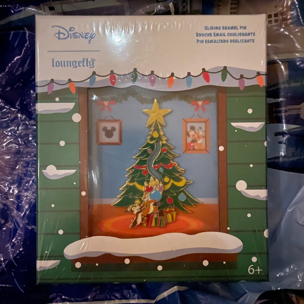 Disney Loungefly limited edition pin